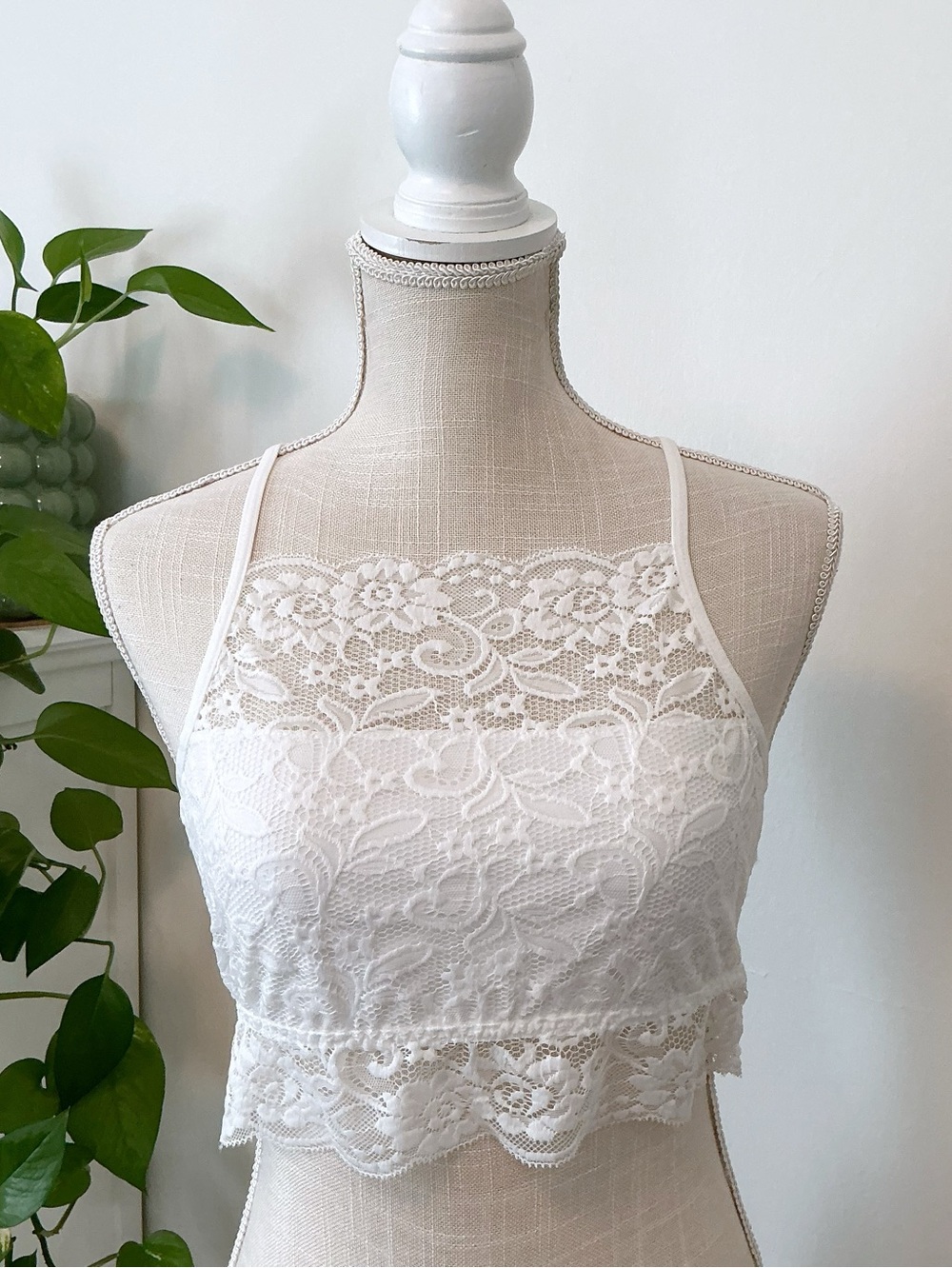 Avidlove | White Highneck Lace Crop Top Racerback Bralette size Large NWT